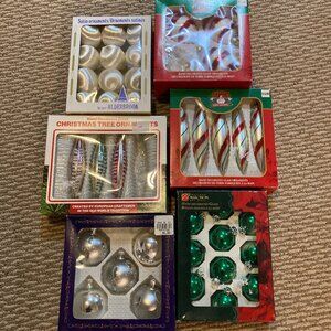 43 Vintage Christmas Tree Ornaments